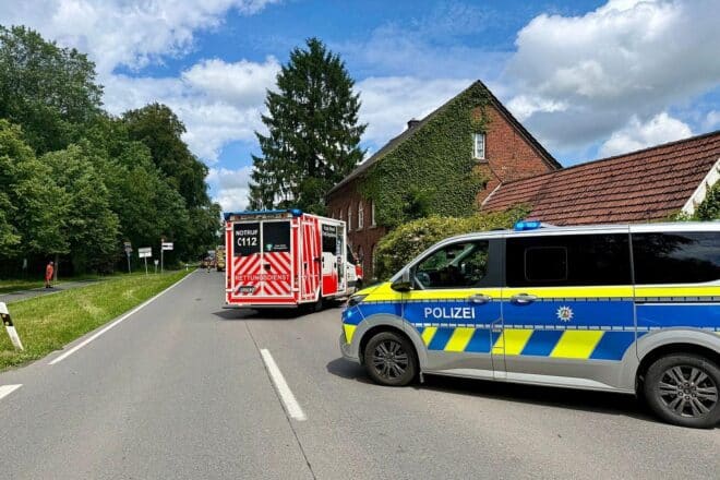 Unfall auf Gahlener Straße: Eingeklemmter Fahrer befreit