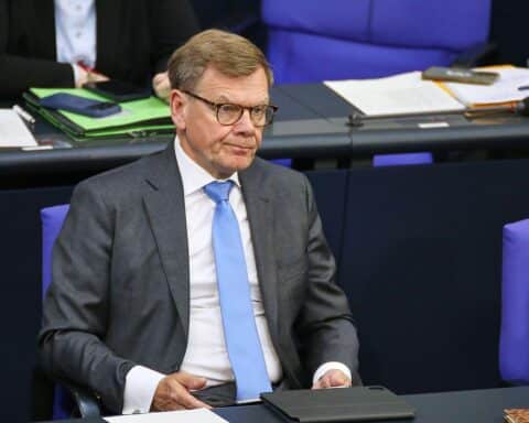 Johann Wadephul spricht über Atomverhandlungen zwischen USA und Iran, Hoffnung auf Fortschritte.