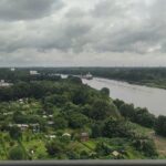 Wechselhaftes Wetter am Nord-Ostsee-Kanal mit Gewittern, Böen und wechselnden Temperaturen.