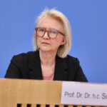 Monika Schnitzer diskutiert Minijob-Einschränkungen für Schüler, Studenten und Rentner in Berlin.