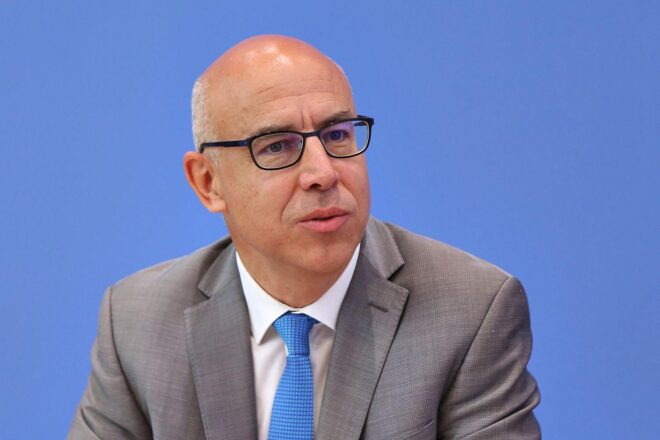 Wirtschaftsweiser für Kopplung des Rentenalters an Lebenserwartung
