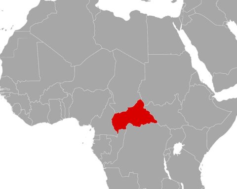 Bild: Gerichtssaal in Bangui, Richter, Anwälte, Vorwürfe gegen Francois Bozizé wegen Verbrechen.