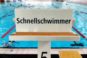 Neues Schwimmbad mit Außenbecken im Jelena-Santic-Friedenspark für Marzahn-Hellersdorf.