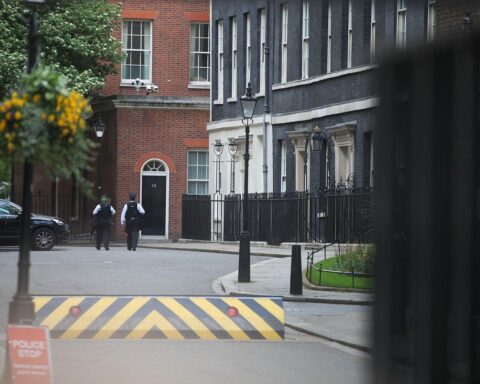 Andy Burnham übernimmt als neuer Premierminister: Blick auf Downing Street 10 in London (Archiv).