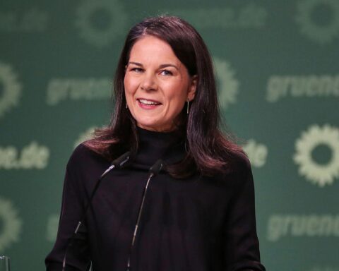 Annalena Baerbock spricht in New York und fordert eine UN-Generalsekretärin als Nachfolgerin von António Guterres.