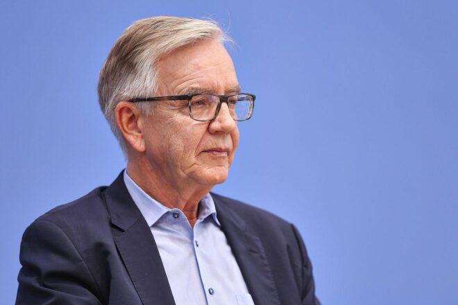 Bartsch kritisiert Unions-Brandmauer-Debatte als "dummes Zeug"