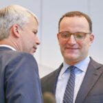 Steffen Bilger und Jens Spahn im Archivfoto, beide als CDU-Politiker während politischer Verhandlungen.
