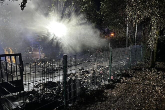 Brand von Müllcontainern an der Gesamtschule Schermbeck