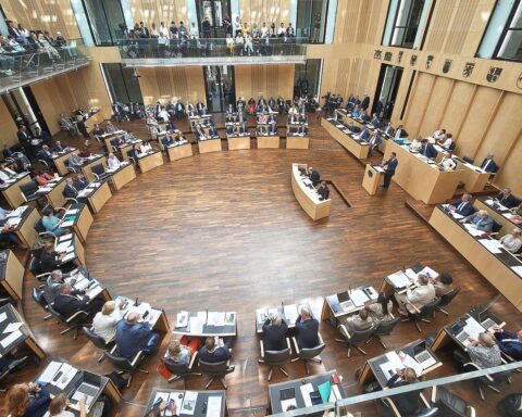 Bundesratssitzung zur Strafverschärfung gegen K.o.-Tropfen und Schutz für Frauen und Mädchen.