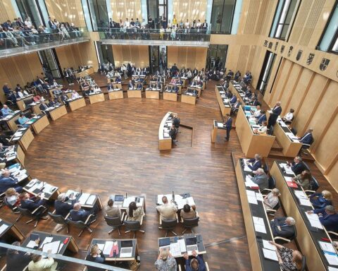 Bundesratssitzung zur Einführung des "Nur Ja heißt Ja"-Modells für sexuellen Konsens.