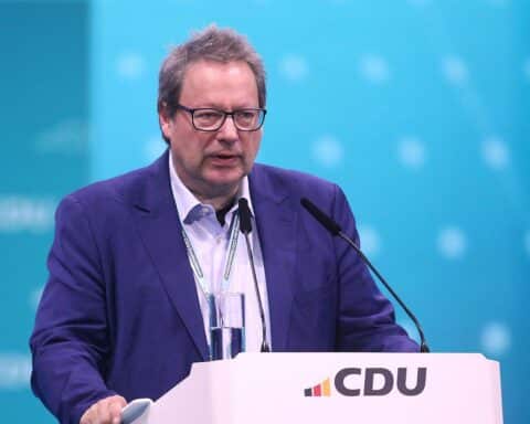 Christian Bäumler spricht gegen Krankschreibungspflicht ab Tag eins, Unmut in der Bevölkerung.