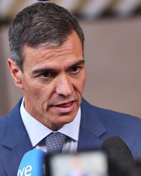 Pedro Sánchez (Archivfoto) mit Fokus auf Kritik an Spaniens „Open-Border“-Migrationspolitik und Grenzschutz.
