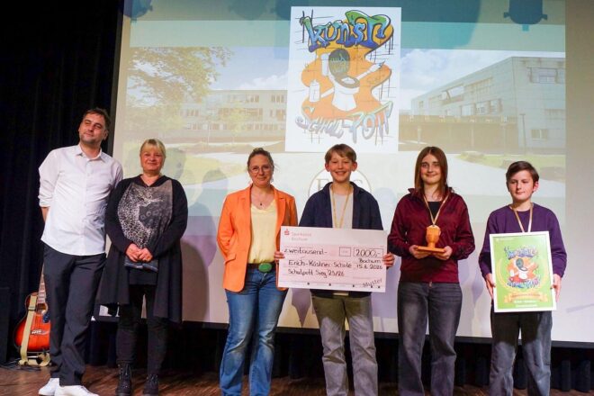 Erich Kästner-Schule gewinnt Wettbewerb "Kunst auf dem Schulpott"
