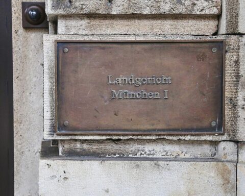 Landgericht München I: Urteil gegen KI-Programm, das Musik per Künstlicher Intelligenz ohne Einwilligung nutzte.