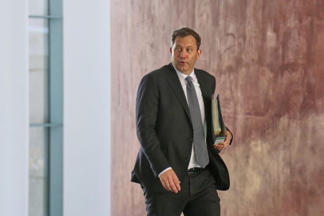 Grüne werfen Klingbeil Täuschung von Geringverdienern vor