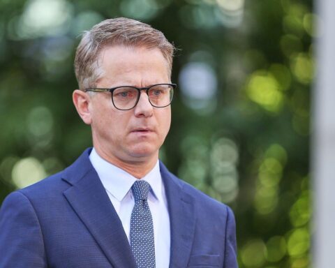 Carsten Linnemann beim Termin, Hausärzteverband erwartet Reformen im Bundesgesundheitsministerium und Primärversorgung.