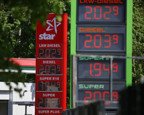 Archivfoto einer Tankstelle: steigende Kraftstoffpreise als Treiber der Inflation in Rheinland-Pfalz.