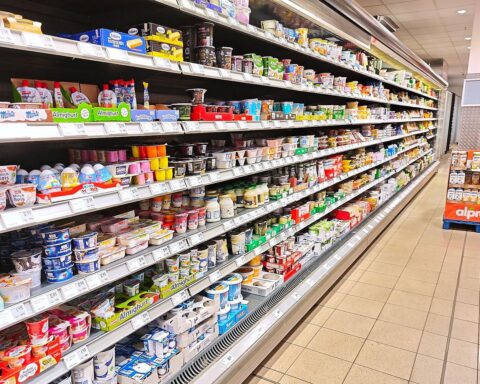 Supermarkt im Archiv: steigende Preise und Inflation in Deutschland, ausgelöst unter anderem durch gestiegene Energie- und Tankstellenkosten.