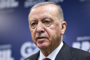 Erdogan und Linksfraktion: Kritik an Anti-Israel-Äußerungen, Doppelmoral der Bundesregierung.