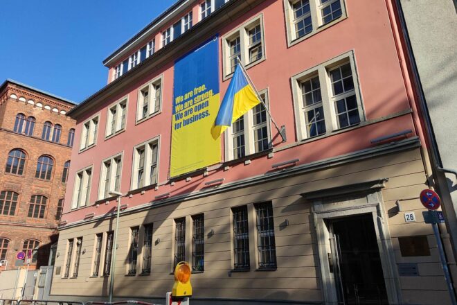 Andrij Melnyk, ukrainischer Ex-Botschafter, diskutiert mögliche Rückkehr nach Deutschland in Berlin.