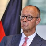 Bundeskanzler Friedrich Merz kritisiert die Huthi-Seeblockade gegen saudische Schiffe im Roten Meer.