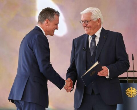 Thorsten Frei und Frank-Walter Steinmeier im Archiv; Entlassungen und Ernennungen vor Unionsfraktionssitzung.