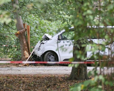 Polizei-Tatort nach CSD-Todesfahrt: weißer Citroën-Transporter, Ermittlungen und Fahndung nach Abdul B.