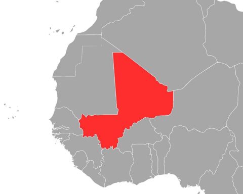 Angreifende bewaffnete Gruppen in Mali, Chaos, Militärkonflikte und Unsicherheit prägen die Region.
