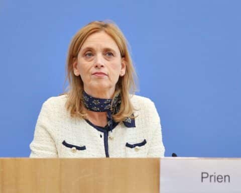Karin Prien (CDU) bei einer Aufnahme im Archiv; im Kontext: Neuausrichtung der Demokratieförderung.