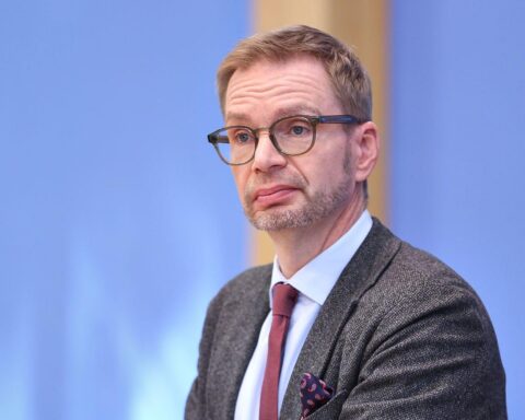 Reiner Holznagel (Archiv) fordert im Bundestagsreformstreit massive Kürzungen beim Beamtenstatus.