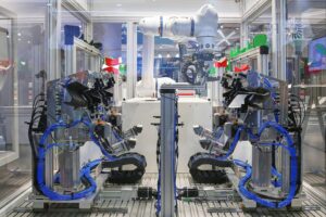 Roboteranlage in der Industrieproduktion (Archiv) als Symbol für Digitalisierung und KI-betriebene Fertigung in Deutschland.