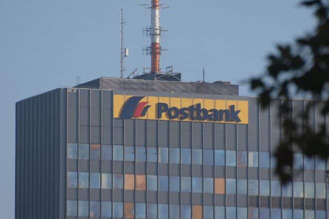 Tarifeinigung bei Postbank: Mehr Geld und längerer Kündigungsschutz