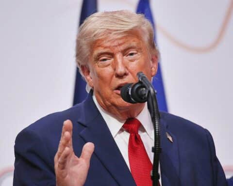 Donald Trump kündigt als „Wächter der Straße von Hormus“ eine Sicherheitsgebühr für den Schiffsverkehr an.