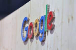 EU-Kommission verhängt Milliardenstrafe gegen Google: Verbraucherzentrale fordert Durchsetzung von digitalem EU-Recht.