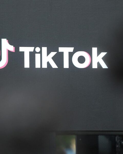 Tiktok-Logo im Archiv: Kulturstaatsminister will Tiktok in europäische Hände überführen und Plattformabgabe prüfen.