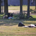 Sonniger, heißer Tag in Hessen: 33–37°C, am Nachmittag Gewitter möglich, leichte Südböen.