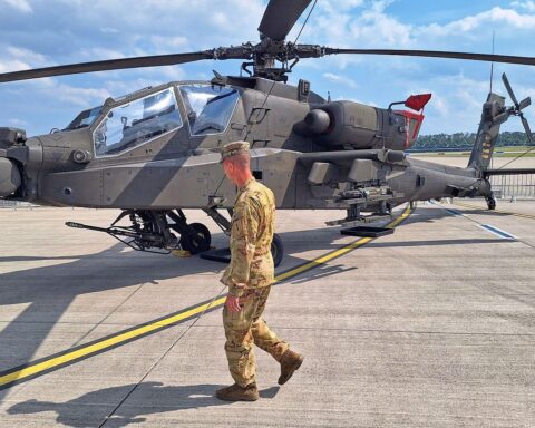 US-Kampfhubschrauber im Archiv, im Kontext eines US-Drohnen- und Raketenabwehrangriffs in Jordanien.
