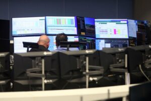 Frankfurter Börse: Dax steigt um 0,8 Prozent, steigende Aktienkurse, freundliche Stimmung und Rekordhöchststand.