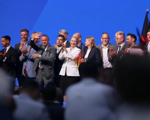 AfD-Vorstand im Archiv: politische Stimmung, Forsa-Werte zu Parteien und Kanzler Merz.