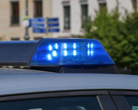 Polizei-Archivfoto: Schützenfest in Rheinberg, Messerangriff auf 28-Jährigen im Außenwall/Orsoyer Straße.