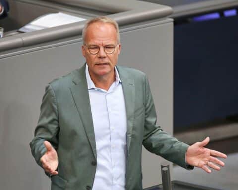 SPD-Fraktionschef Matthias Miersch weist Forderungen nach Sonntags-Liberalisierung im Einzelhandel zurück.