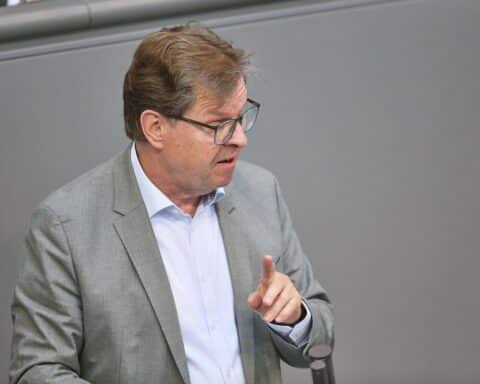 Ralf Stegner (SPD) im Archiv: Diskussion um schwarz-rote Pläne für abschlagsfreie Rente.